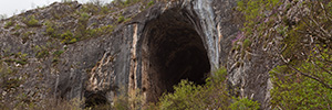 Vladikine Ploče cave